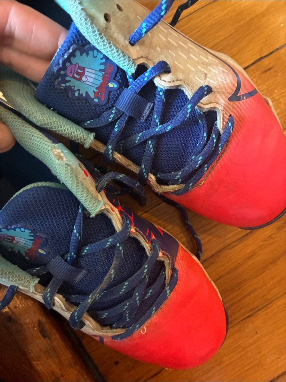Nike Kids cleats in ICE POP - Picture 3 of 7